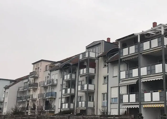 Apartment- Ueberlinger Strasse Apartman Singen