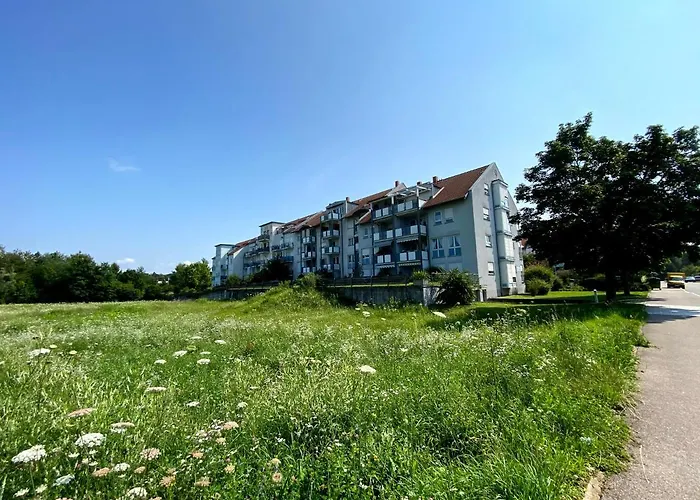 Apartment- Ueberlinger Strasse Apartman *